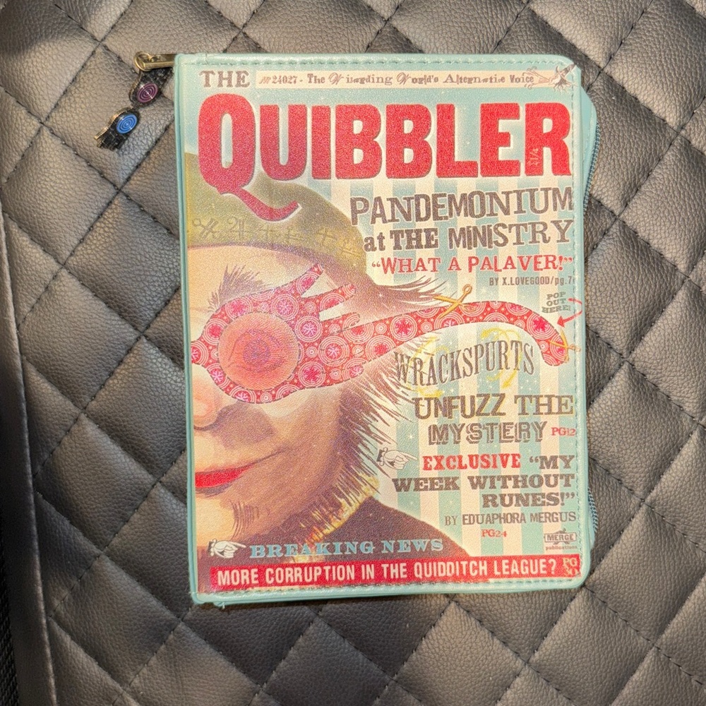 Harry Potter Quibbler Magazine Cover Clutch